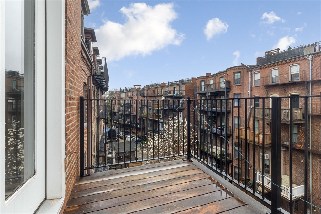 204 W Brookline St # 4