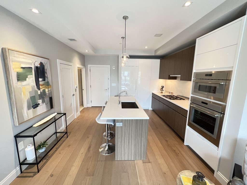 100 Shawmut Ave. # 812