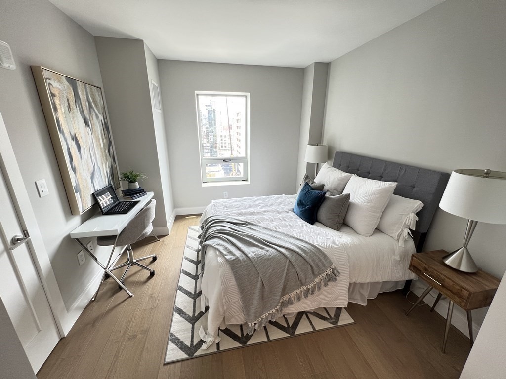 100 Shawmut Ave. # 812
