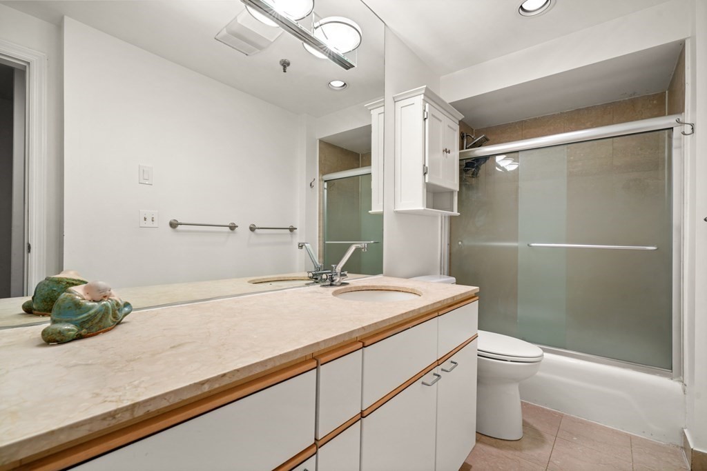 5 Appleton Street # 1D