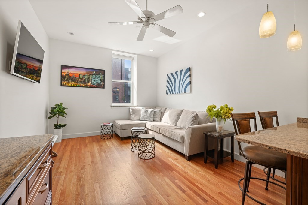 5 Appleton Street # 1D