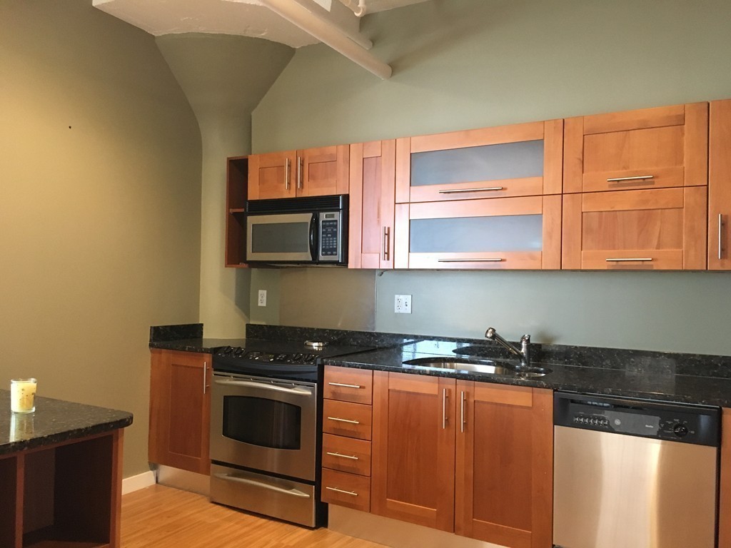 210 South St # 5 Unit: 7- 5