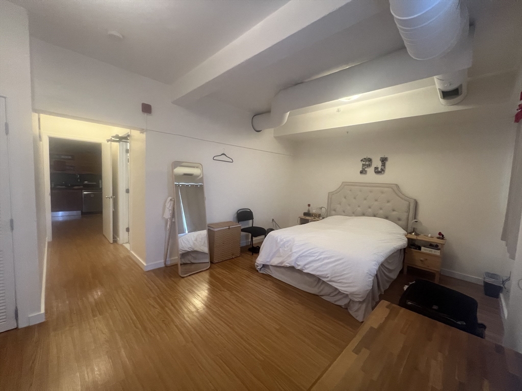 210 South St # 5 Unit: 7- 5