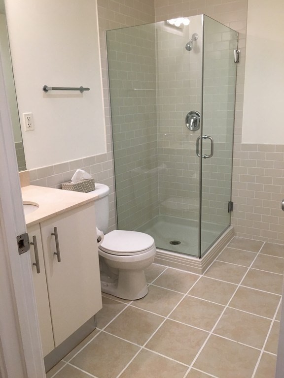 210 South St # 5 Unit: 7- 5