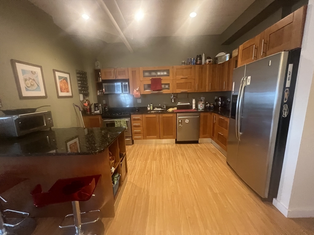 210 South St # 5 Unit: 7- 5