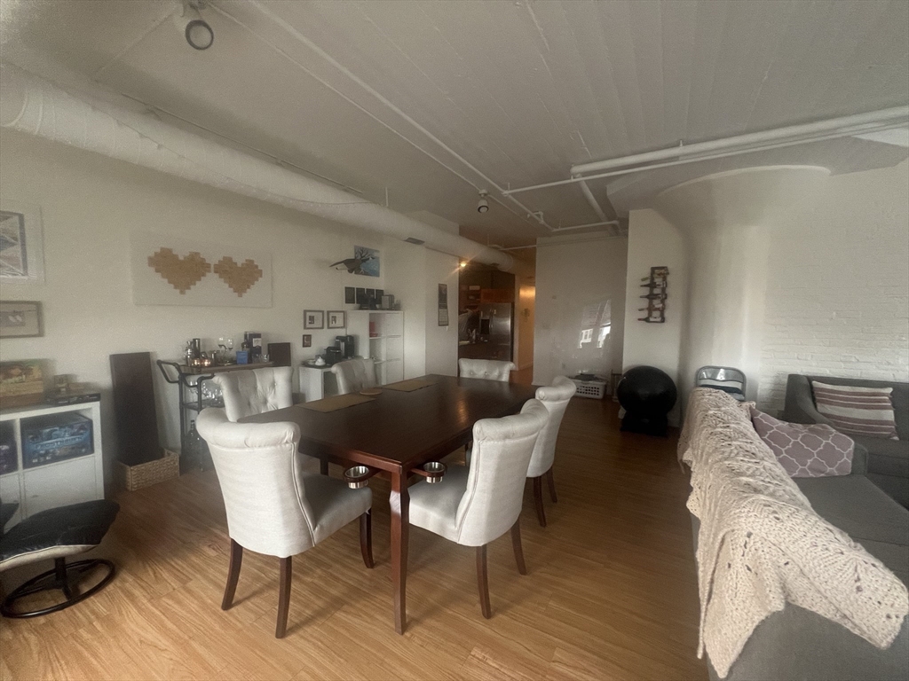 210 South St # 5 Unit: 7- 5