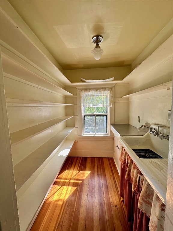 984 Chestnut Street # 2