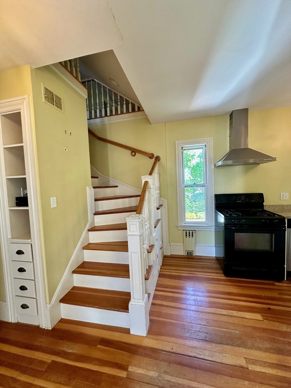 984 Chestnut Street # 2