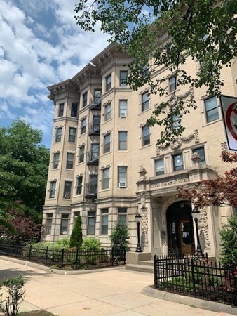 1111 Boylston St # 31