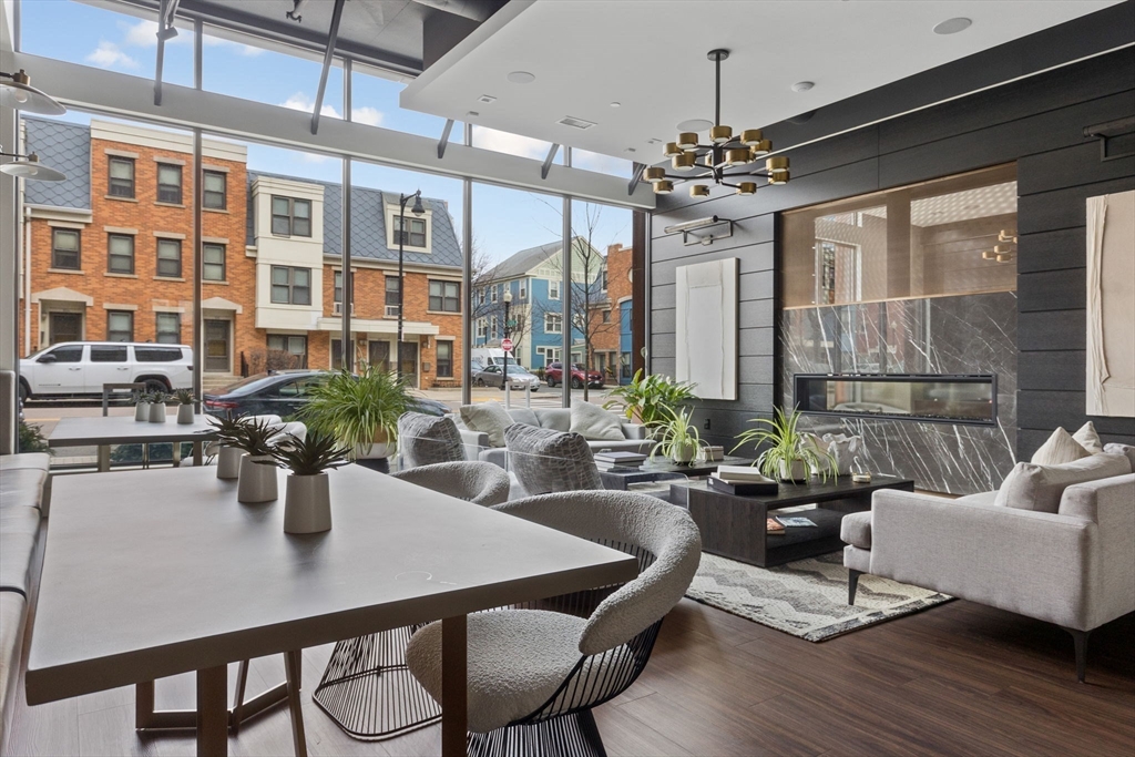 99 Sumner St # 321