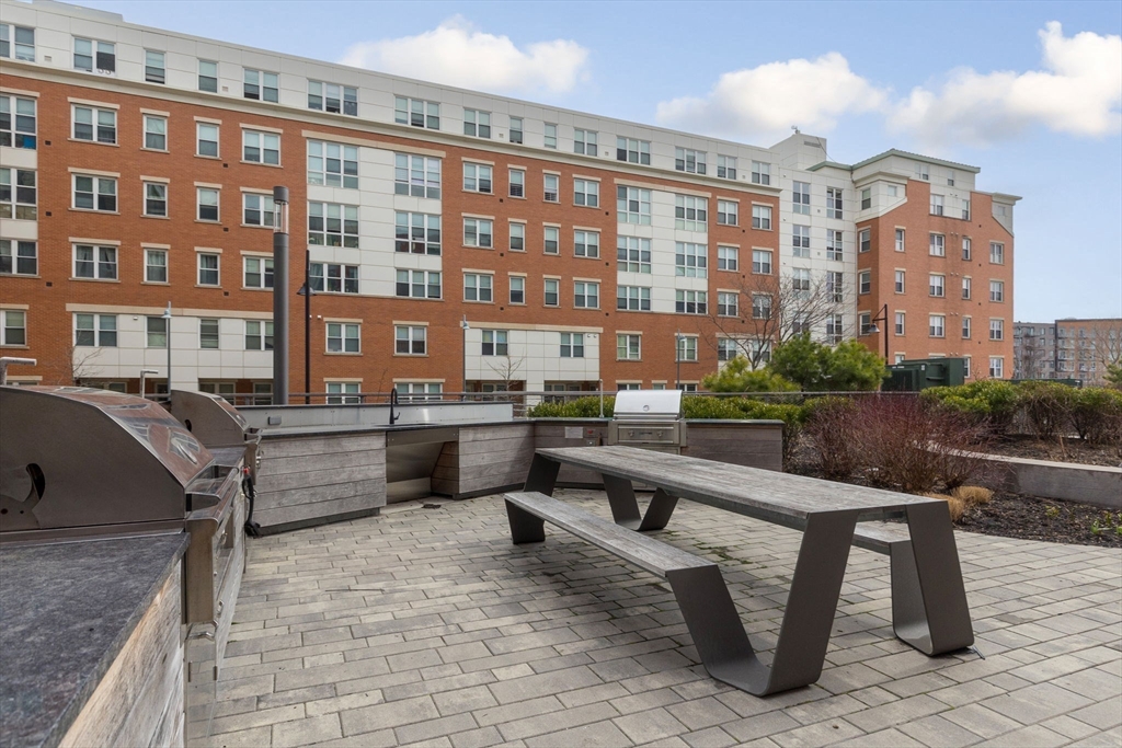 99 Sumner St # 321