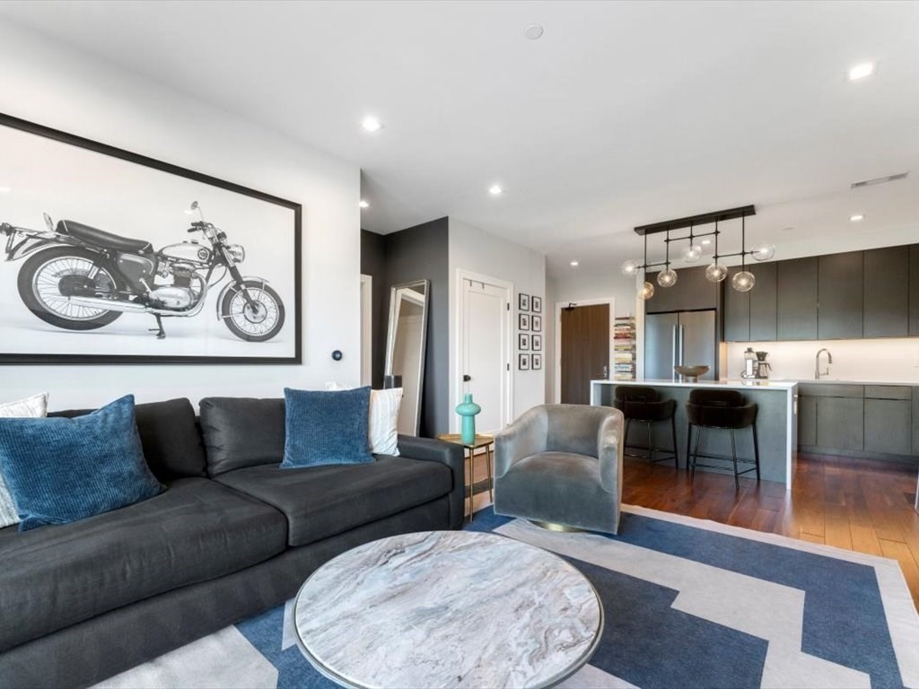 99 Sumner St # 321