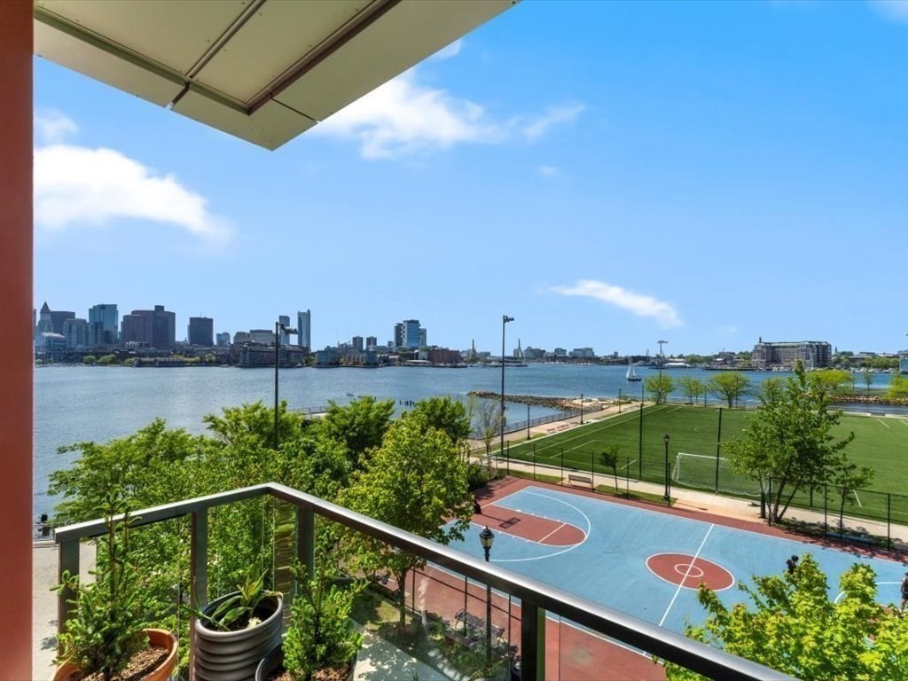 99 Sumner St # 321