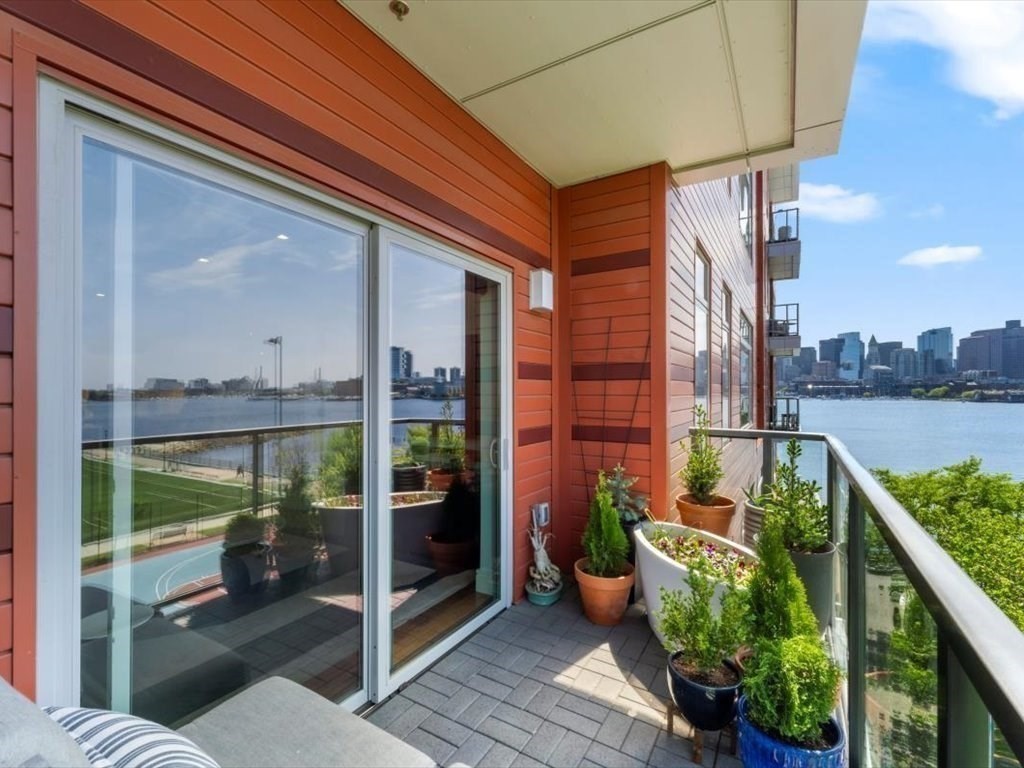 99 Sumner St # 321