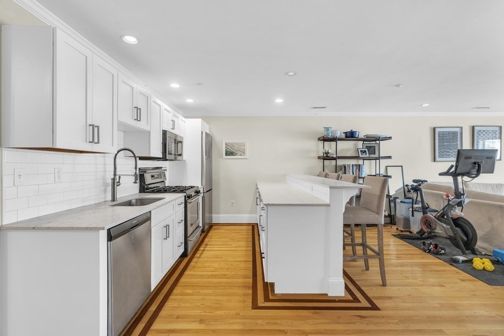 39 Dorchester St # 5