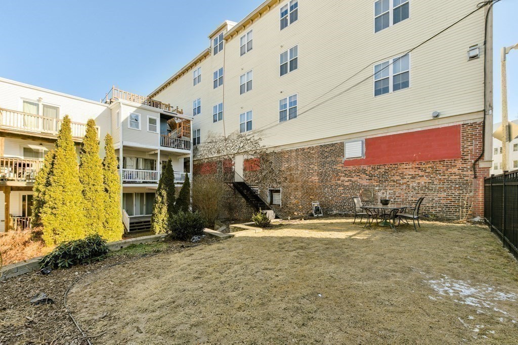 39 Dorchester St # 5