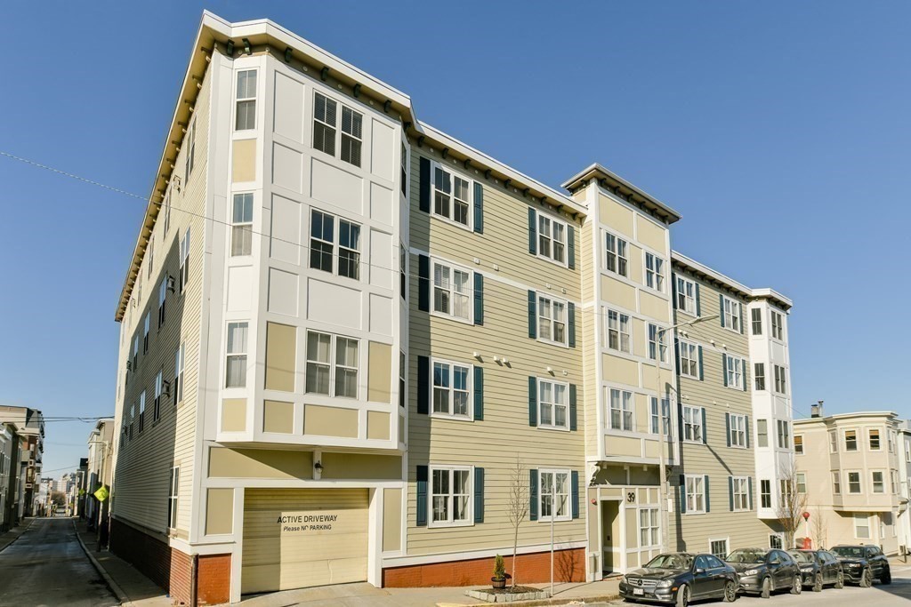39 Dorchester St # 5