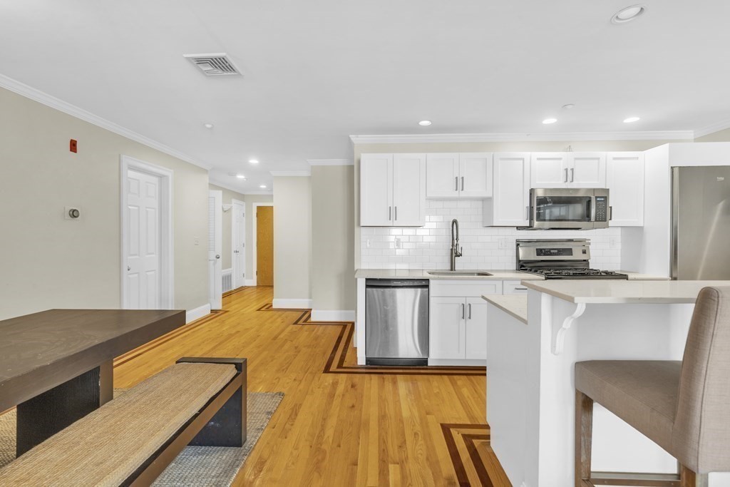 39 Dorchester St # 5