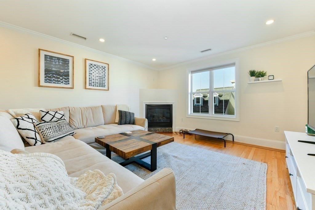 39 Dorchester St # 5