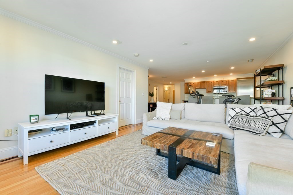 39 Dorchester St # 5