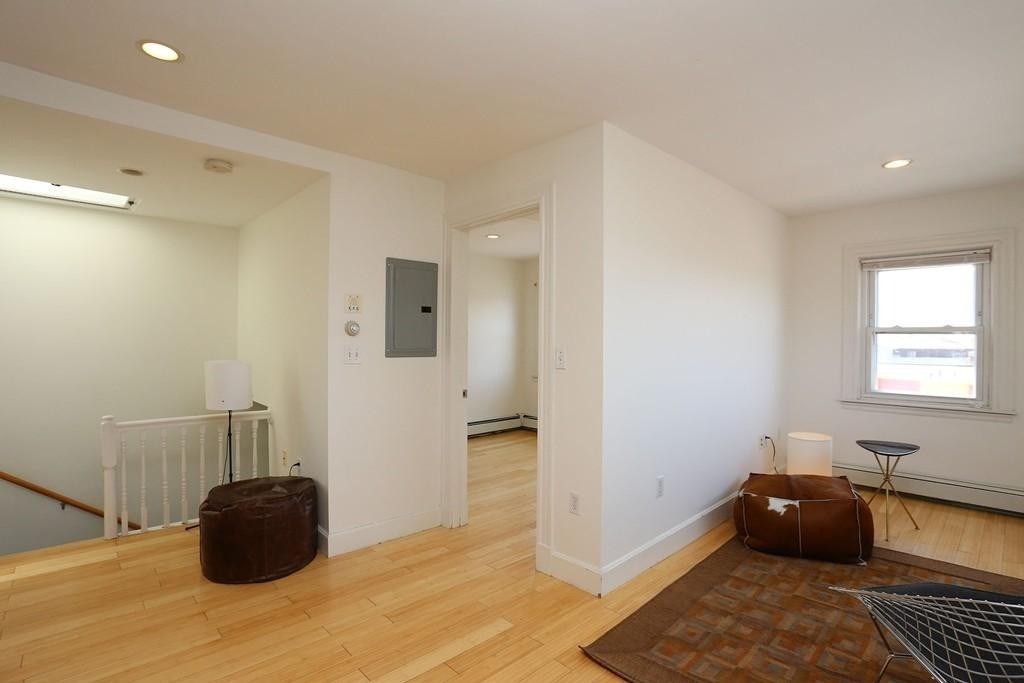11 Bell Ct # 3