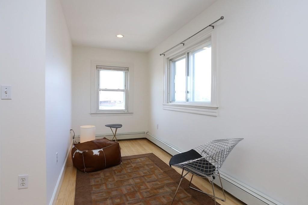 11 Bell Ct # 3