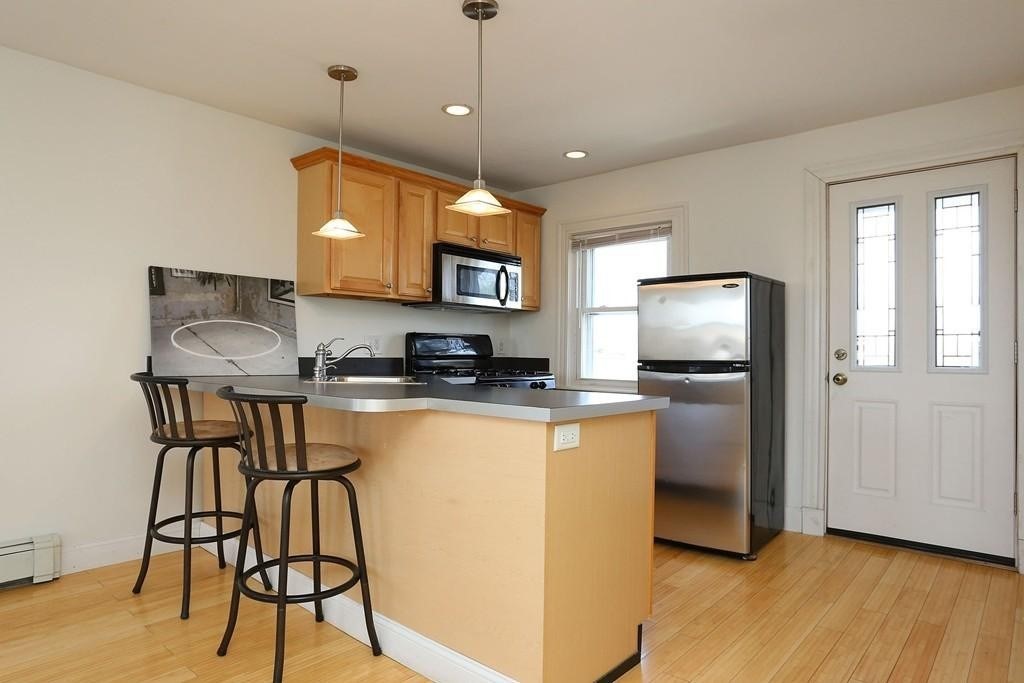 11 Bell Ct # 3