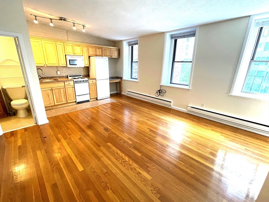 115 St Botolph St # 7