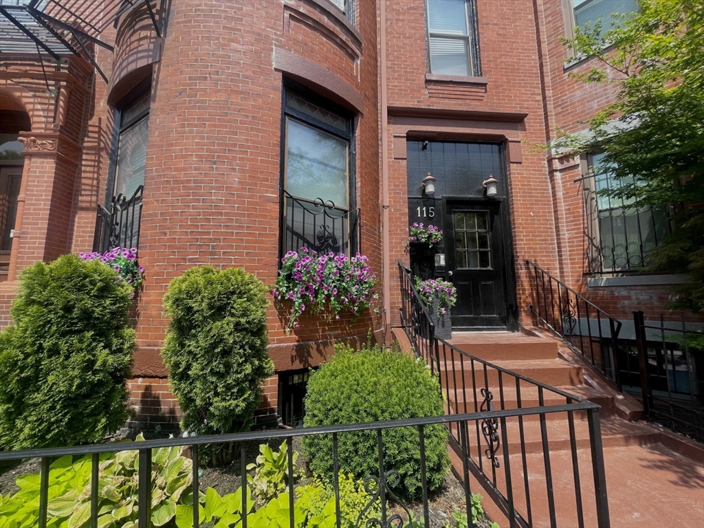 115 St Botolph St # 7