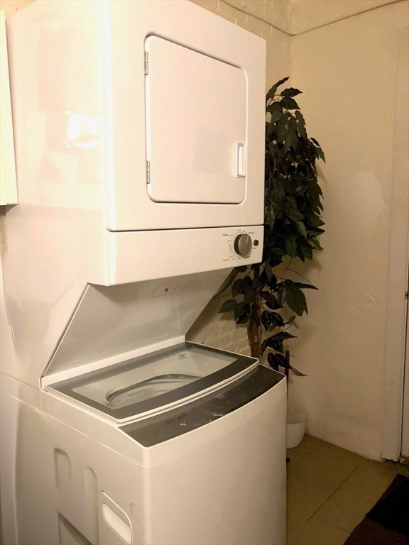 115 St Botolph St # 7