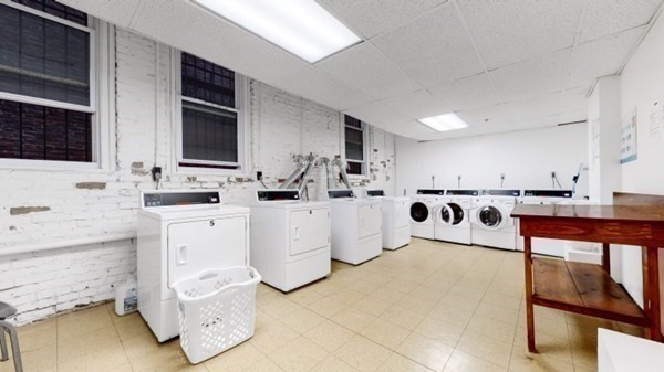 35 Queensberry Street # 20