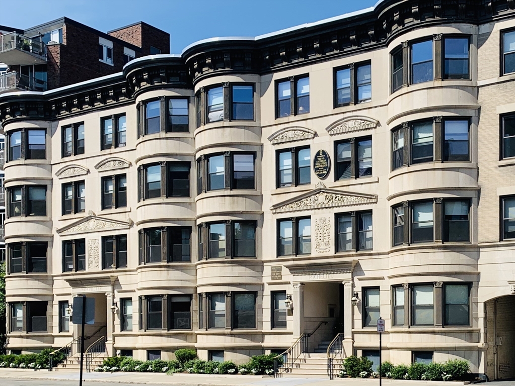 5 Winchester St # 303