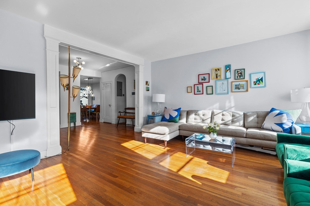 325 Tappan Street # 4