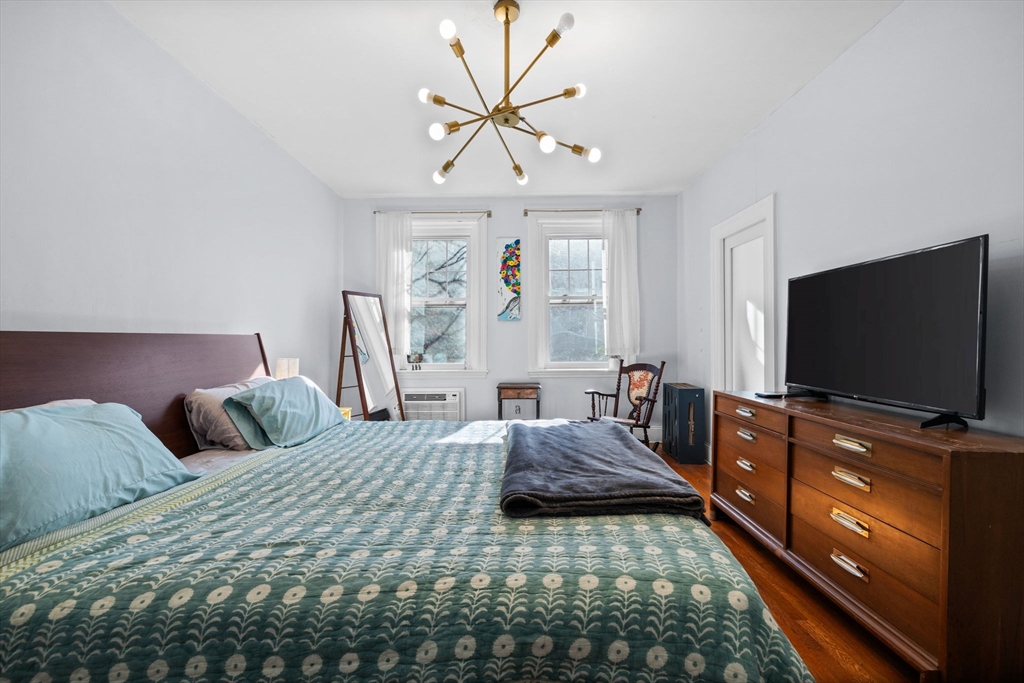 325 Tappan Street # 4