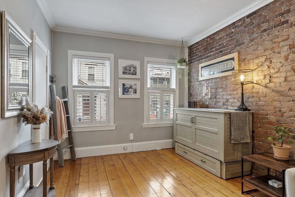 192 W 5th Street # 1