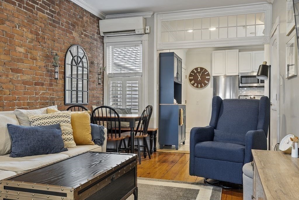 192 W 5th Street # 1