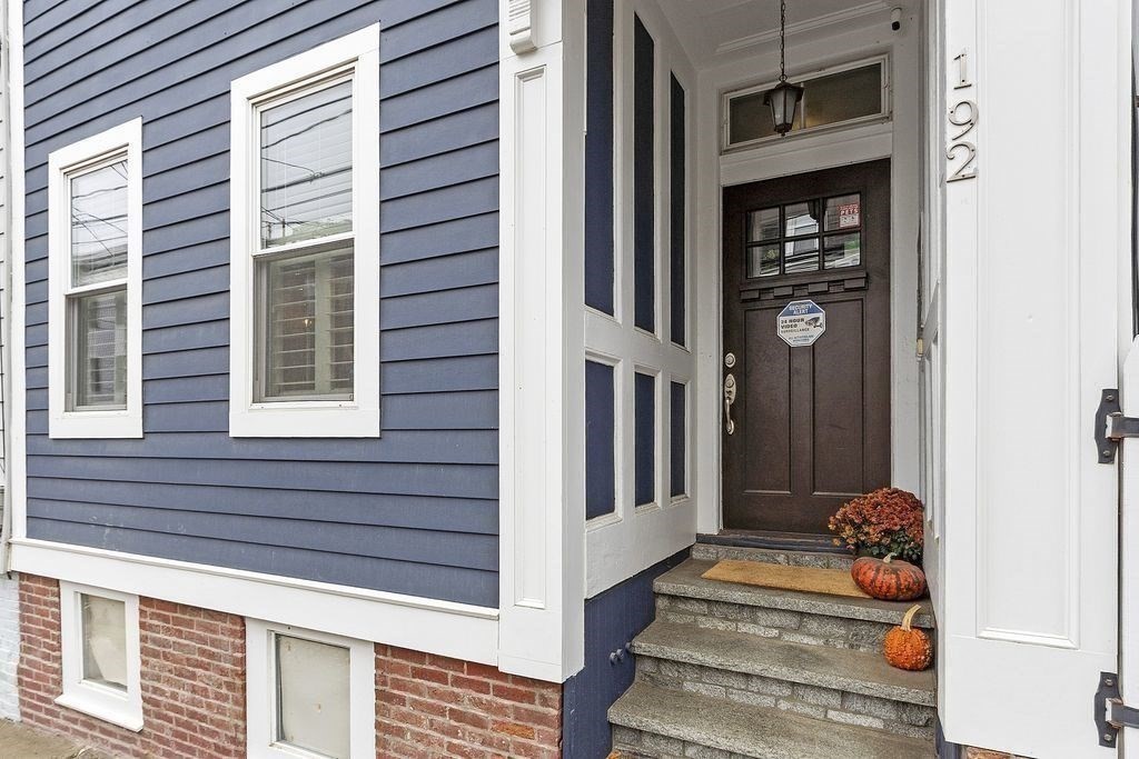 192 W 5th Street # 1