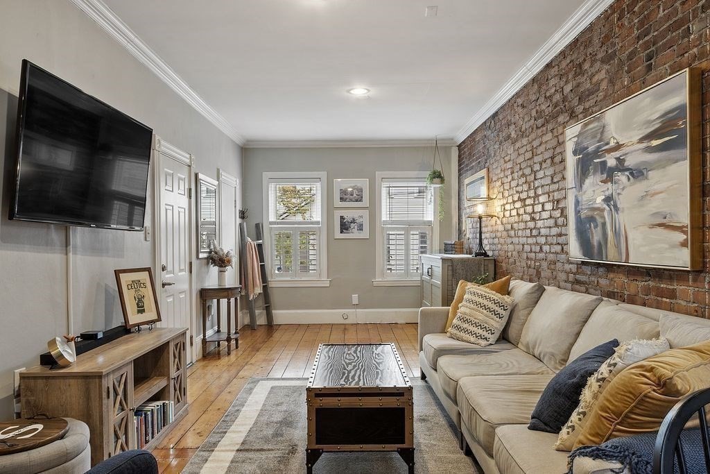 192 W 5th Street # 1