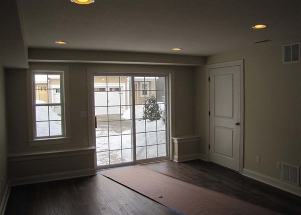 210 South Quinsigamond Ave # 1