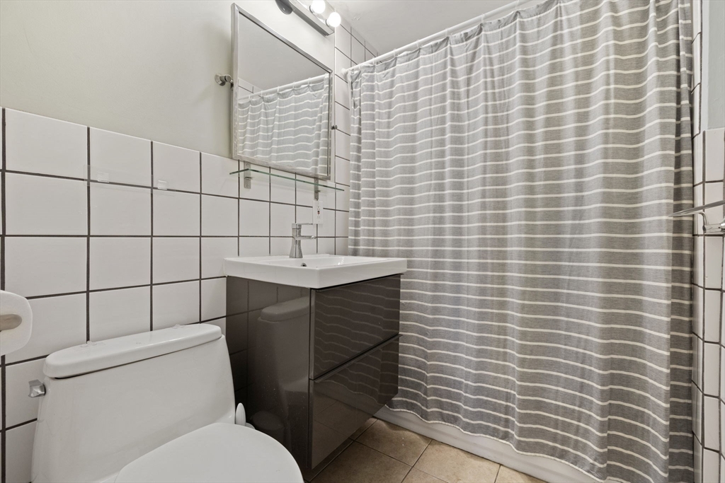 39 Englewood Ave # 17