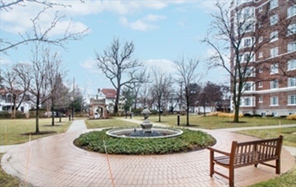 20 Chapel St # C1007