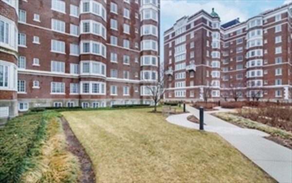 20 Chapel St # C1007