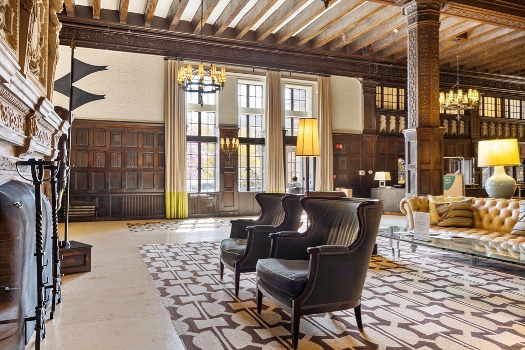 20 Chapel St # B1005