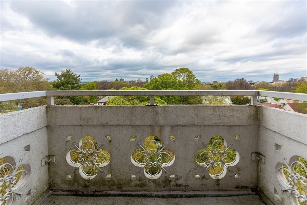 20 Chapel St # B1005