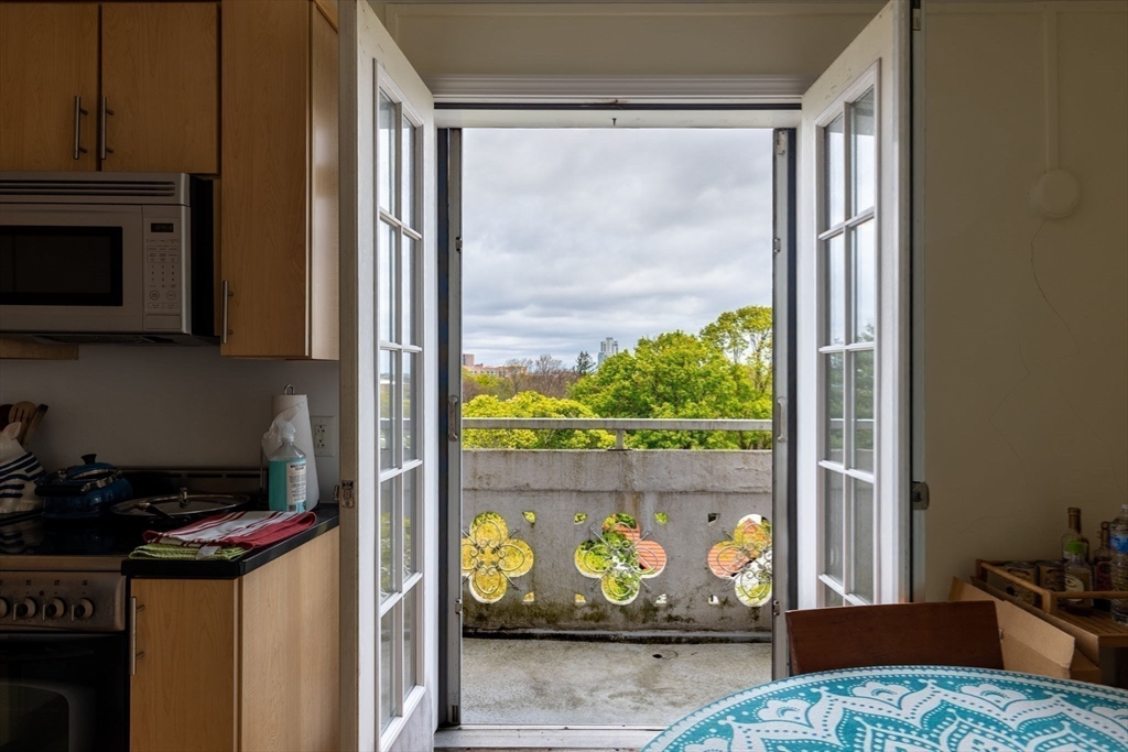 20 Chapel St # B1005