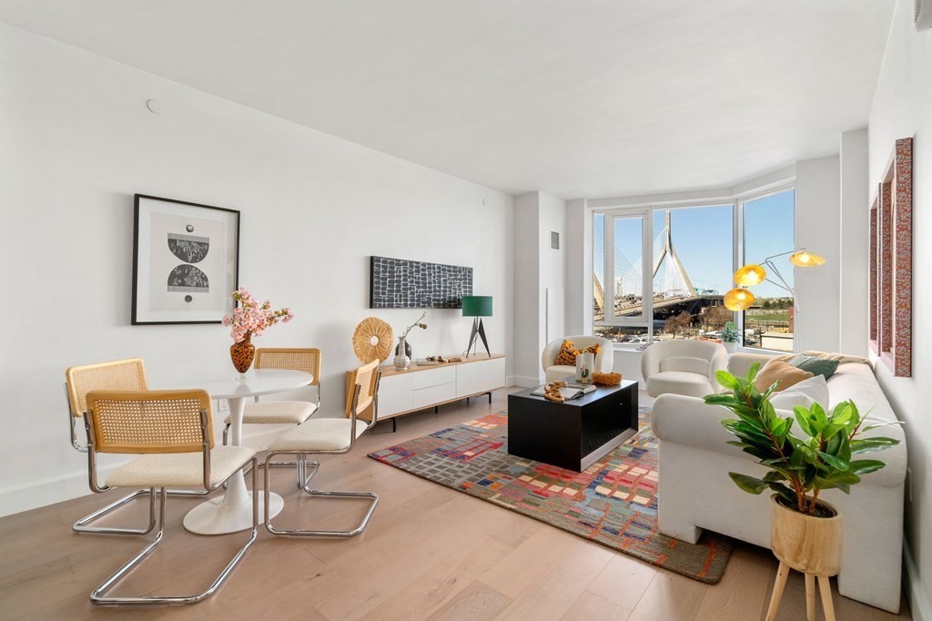 100 Lovejoy Wharf # 5H