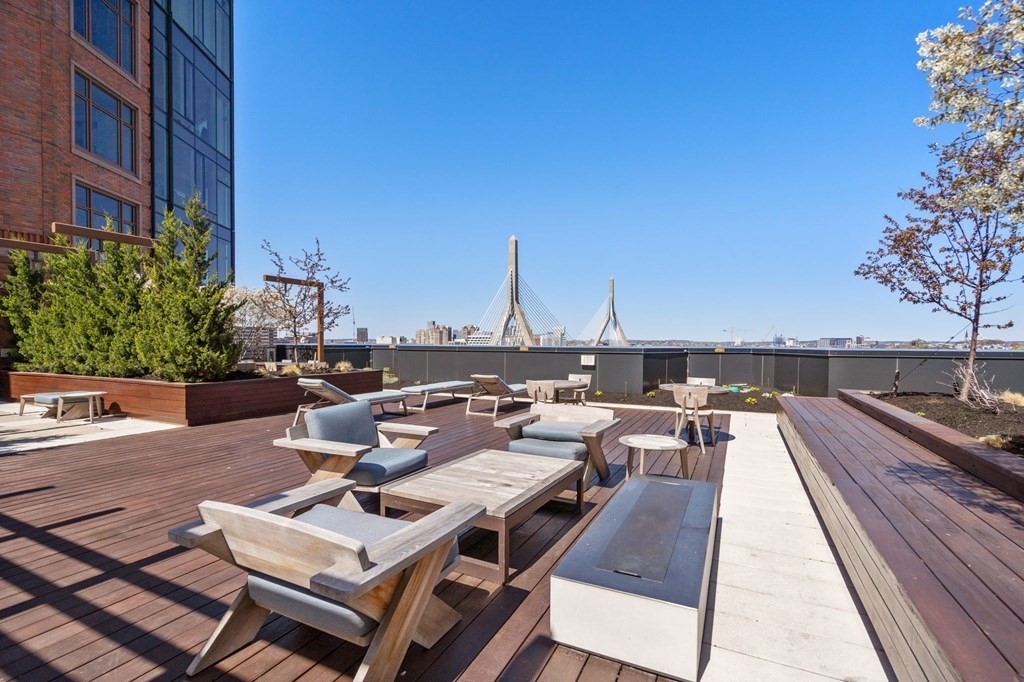 100 Lovejoy Wharf # 5H