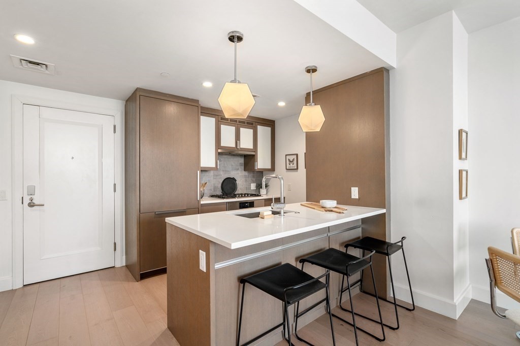 100 Lovejoy Wharf # 5H
