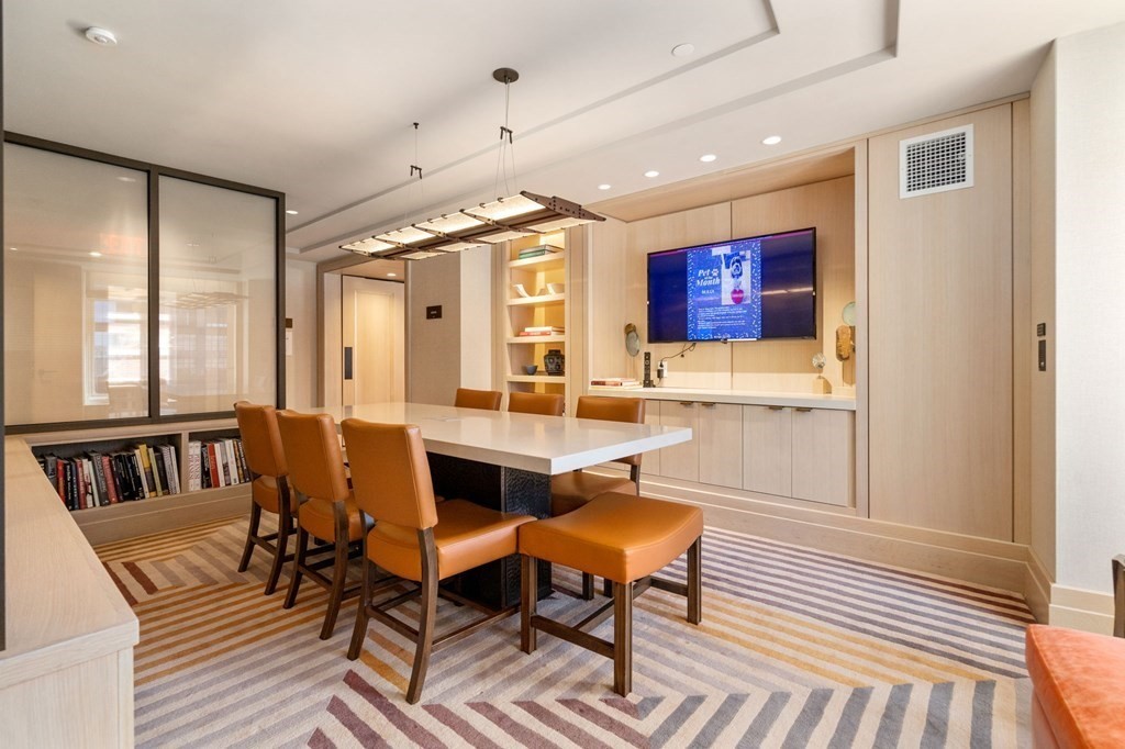 100 Lovejoy Wharf # 5H