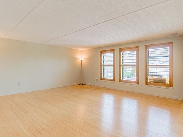 108 Peterborough Street # 5E